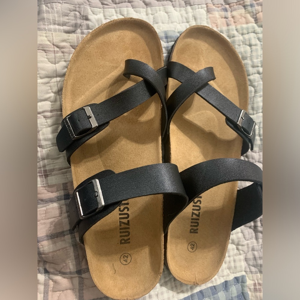Knock off sandals made really good just to BIG